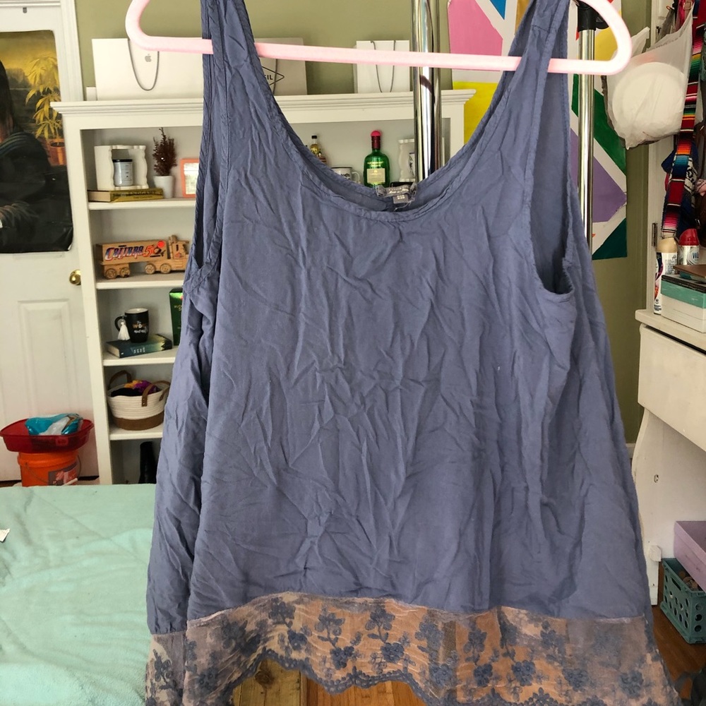Flowy Tank